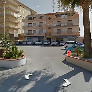 Pensionat Palazzo Russo Cirillo, Villaggio Mosè